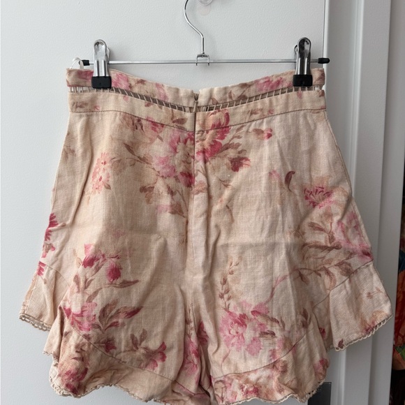 Zimmerman Linen Set - Picture 6 of 7